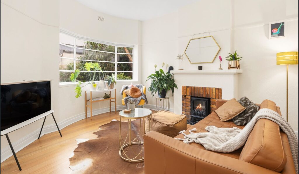 BC02312B 8319 4892 B25A 48B2073CC0EB ELWOOD 2025 09 29 172122