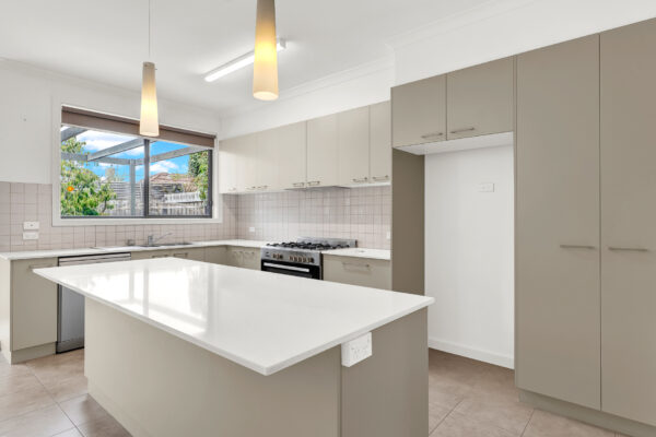 E6869344 0F04 436F 9203 3A14417A5D72 BENTLEIGH 2026 01 12 113957 2