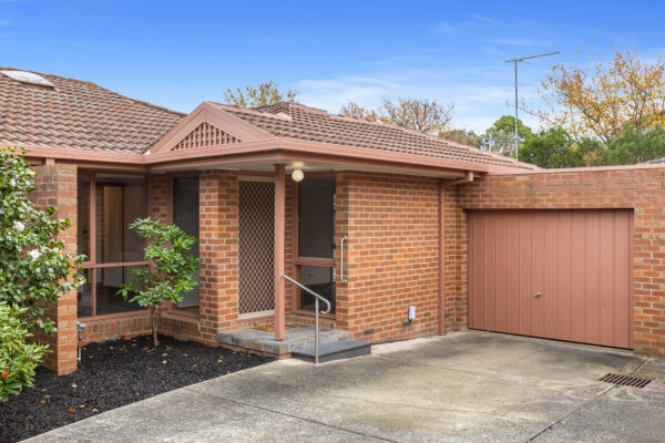 2/4 Haines Street, MITCHAM, VIC 3132