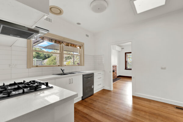 256 Elgar Road, BOX HILL SOUTH, VIC 3128
